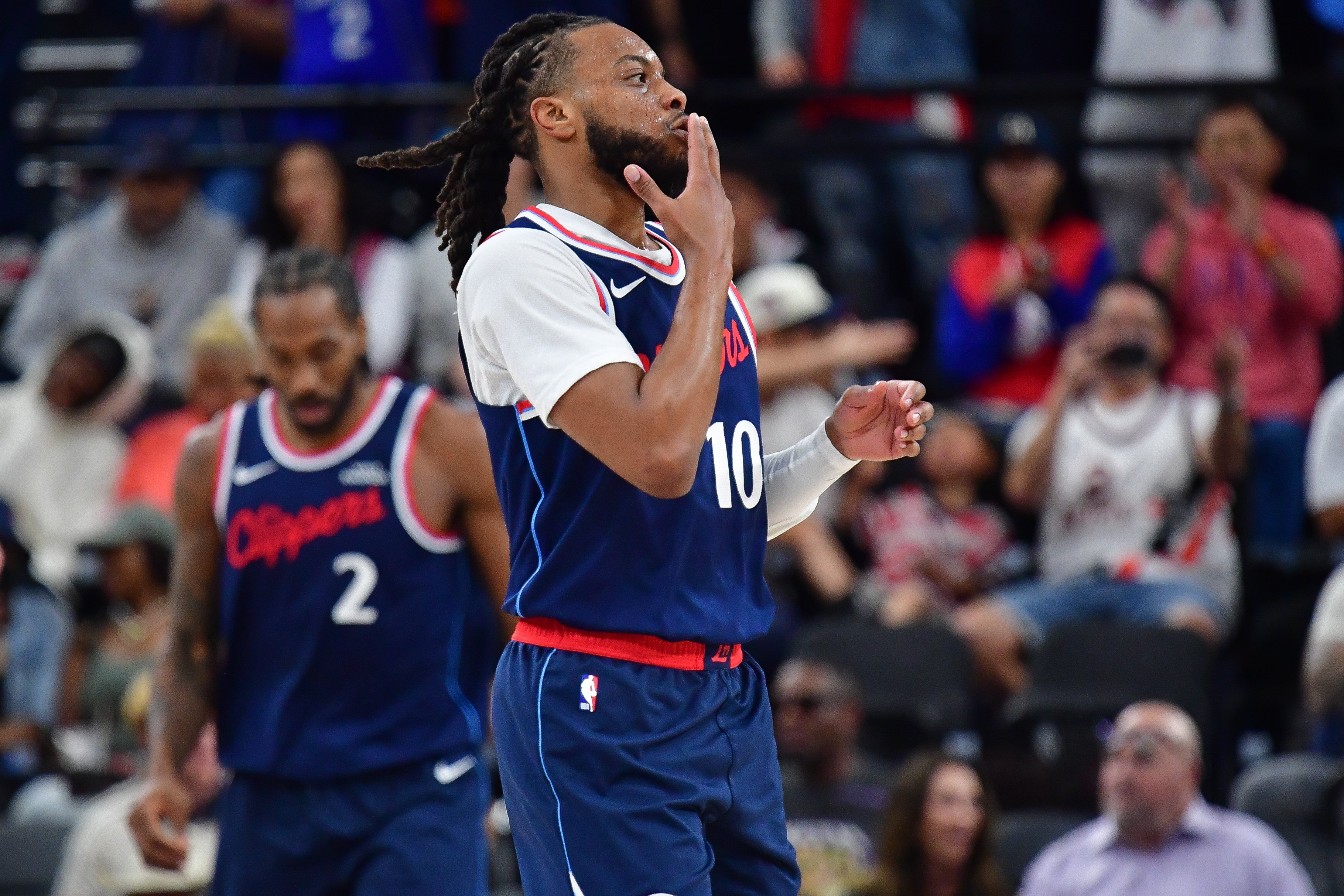开云体育平台-NBA彩经：步行者拼快船 骑士难胜热火 火箭轻取灰熊 湖人大胜篮网